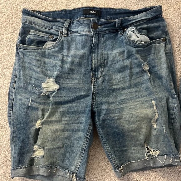 Two pairs of jean shorts - Picture 5 of 6